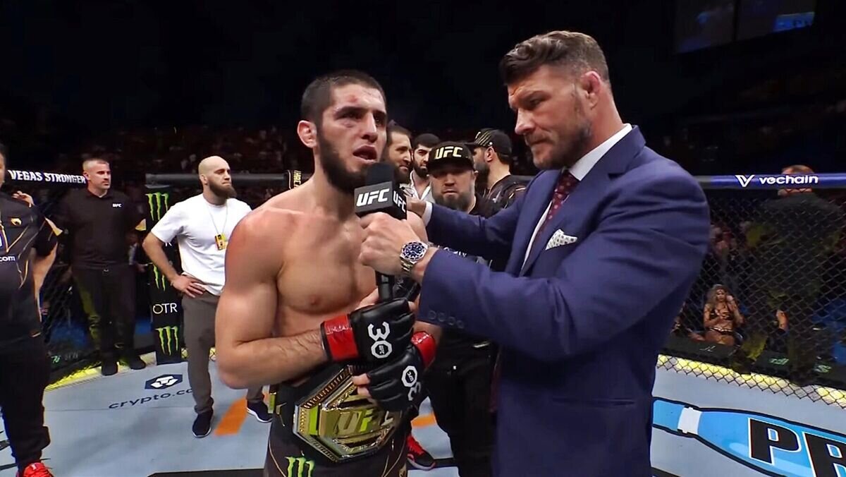    Ислам Махачев после победы на UFC 284© UFC Russia