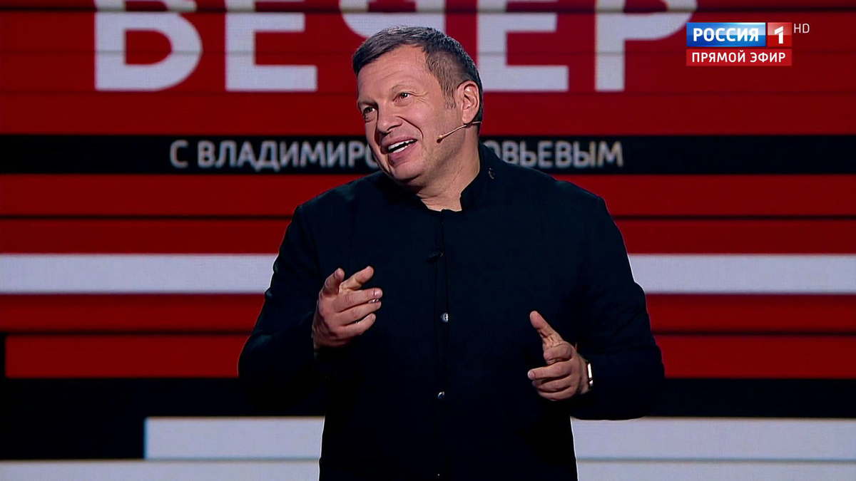 Как сын телеведущего Владимира Соловьева "защищает" Родину в Лондоне