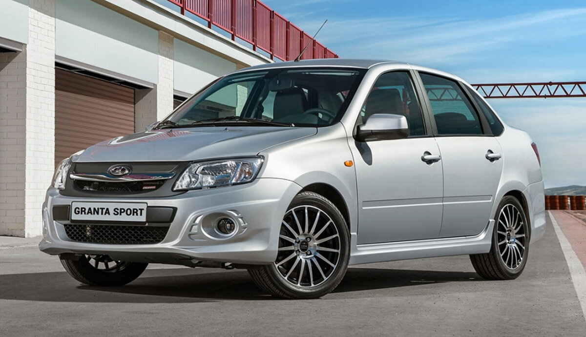 Лада Гранта Спорт предлагалась с 2013 до 2018 года только с кузовом седан 