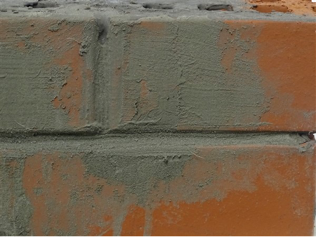 Рис 2. Вид элемента кирпичной стены после проведения конструктивного ремонта.