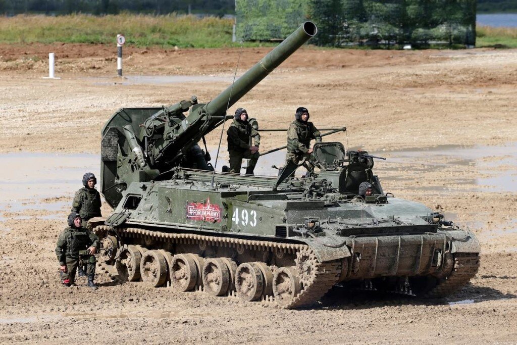 https://parkpatriot.ru/o-parke/tekhnika-parka/tyulpan-240-mm-samokhodnyy-minomyet-2s4/