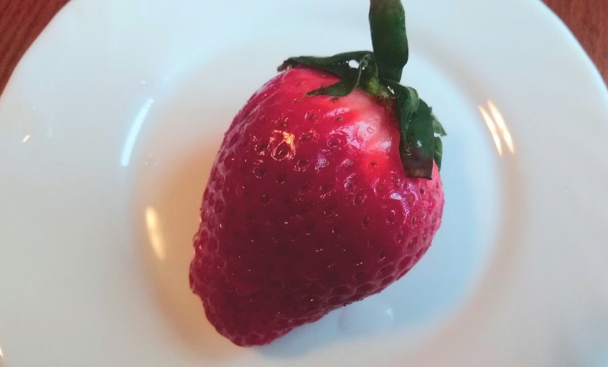 Такая ягодка у нас уродилась. Новый сорт Магнус.