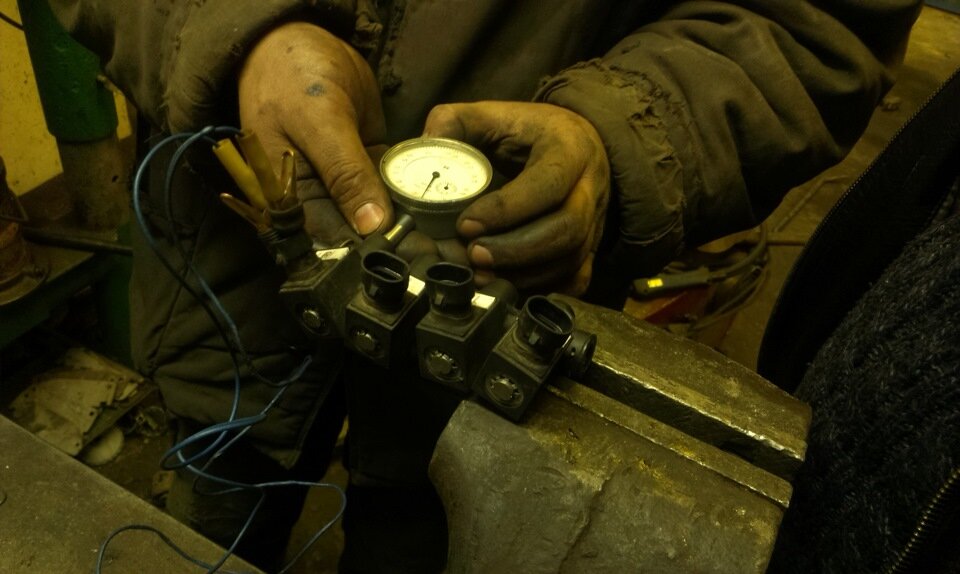 Стенд для проверки форсунок valtek. Калибровка газовых форсунок 4 поколения. Переходник для ич-10 для калибровки газовых форсунок valtek. Форсунки гбо 2 поколения. Калибровка форсунок 4 поколения.