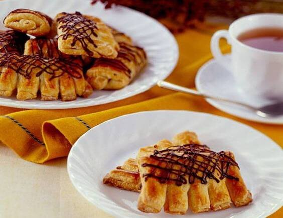 Простые пирожки с шоколадом