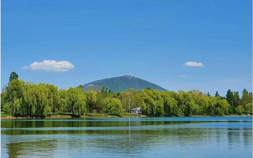 Озеро пятигорск фото В Пятигорске купальный сезон отложен КМВ Экспресс Дзен