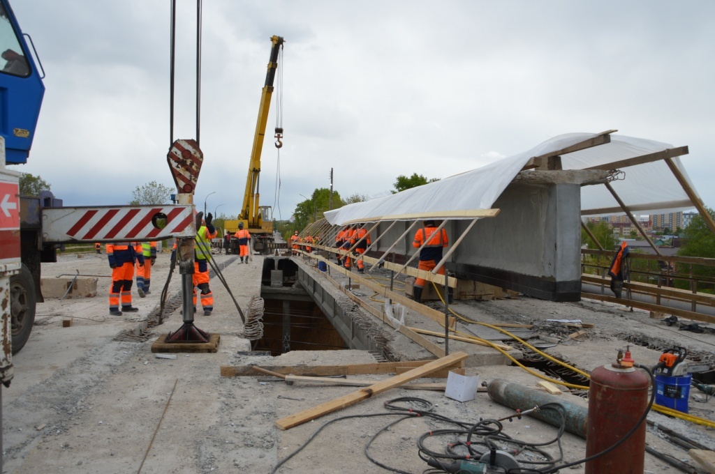 В Твери ремонт Бурашевского путепровода должны закончить в июле