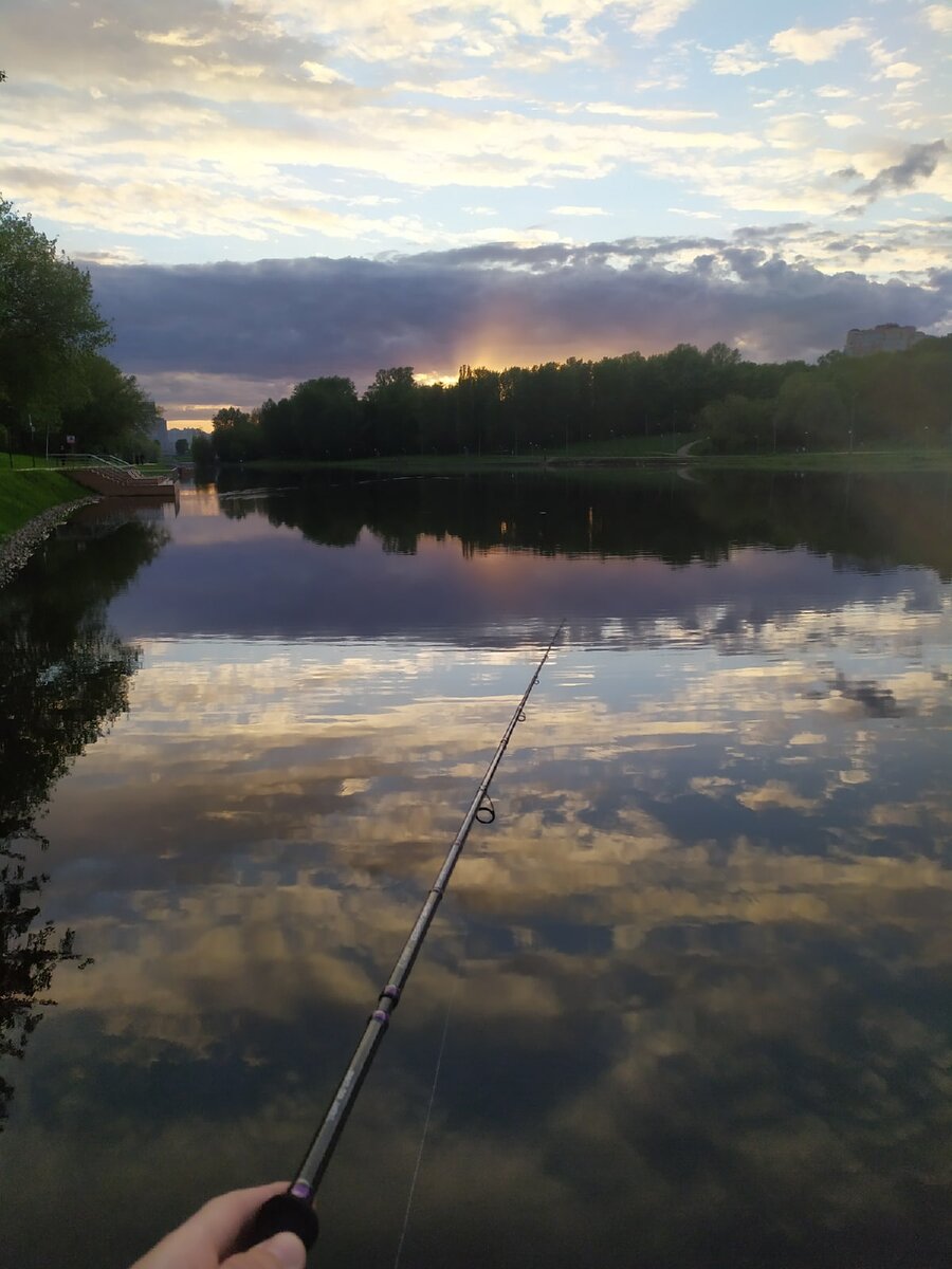 Красивый закат. Джиг позволяет понять, какая красота скрывается за водной гладью.