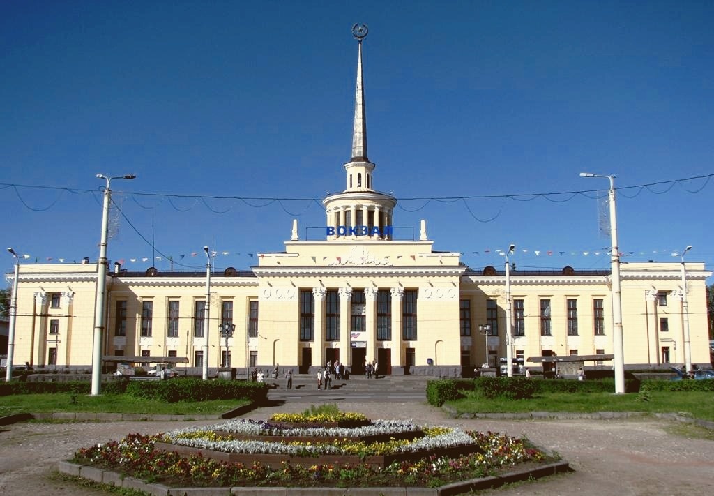 Вокзал в Петрозаводске. Яндекс картинки.