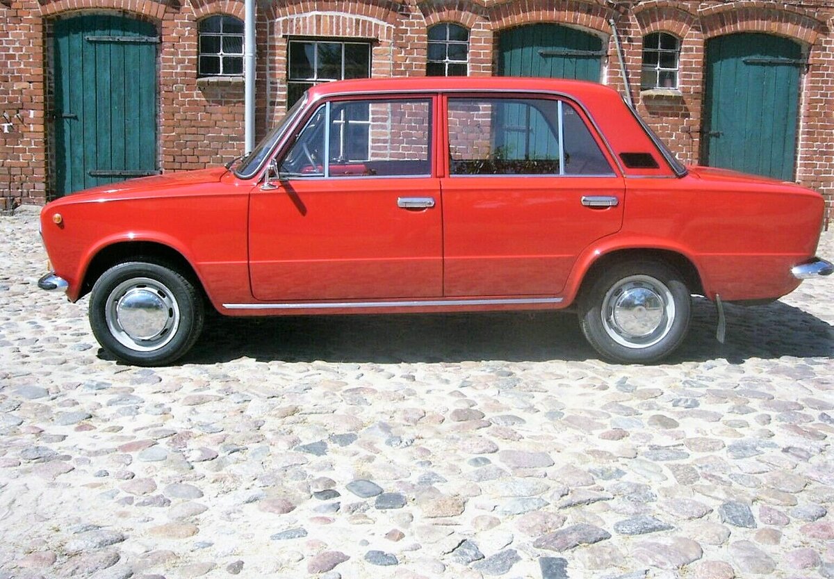 Кузов 21013 боковая сторона со стороны водителя