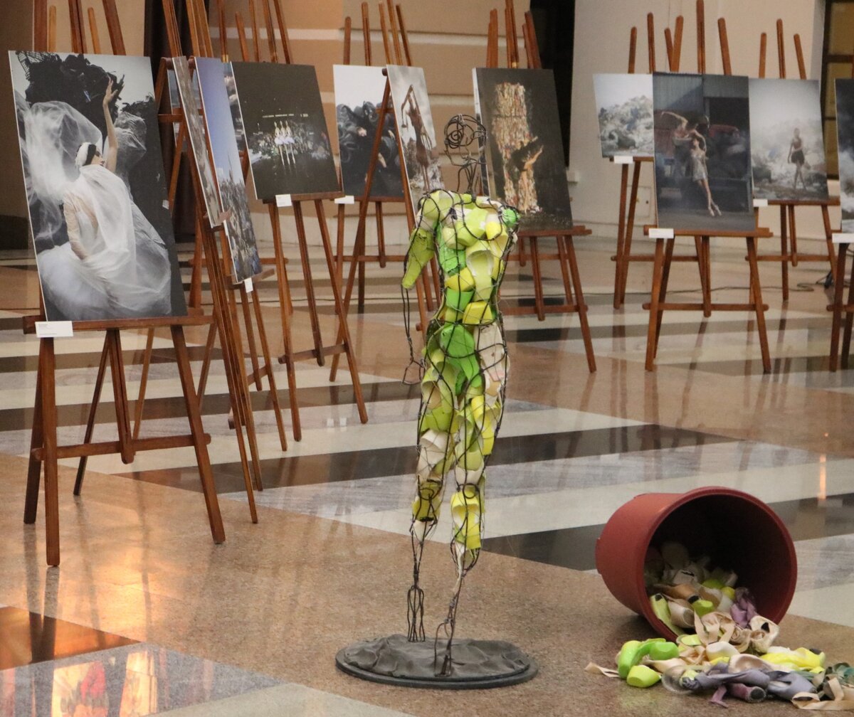 Выставка «Le Souffle. Дыхание». Атриум МАМТа. Фото: Art&Culture Яндекс.Дзен