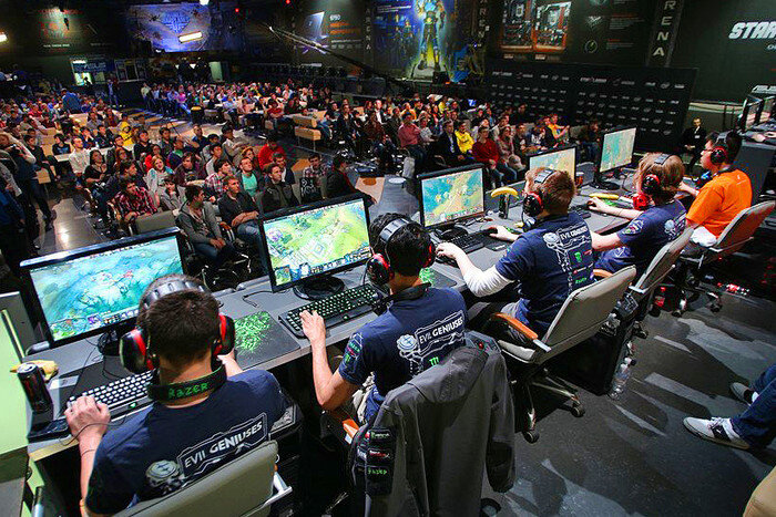 Примерно так выглядит команда из геймеров.