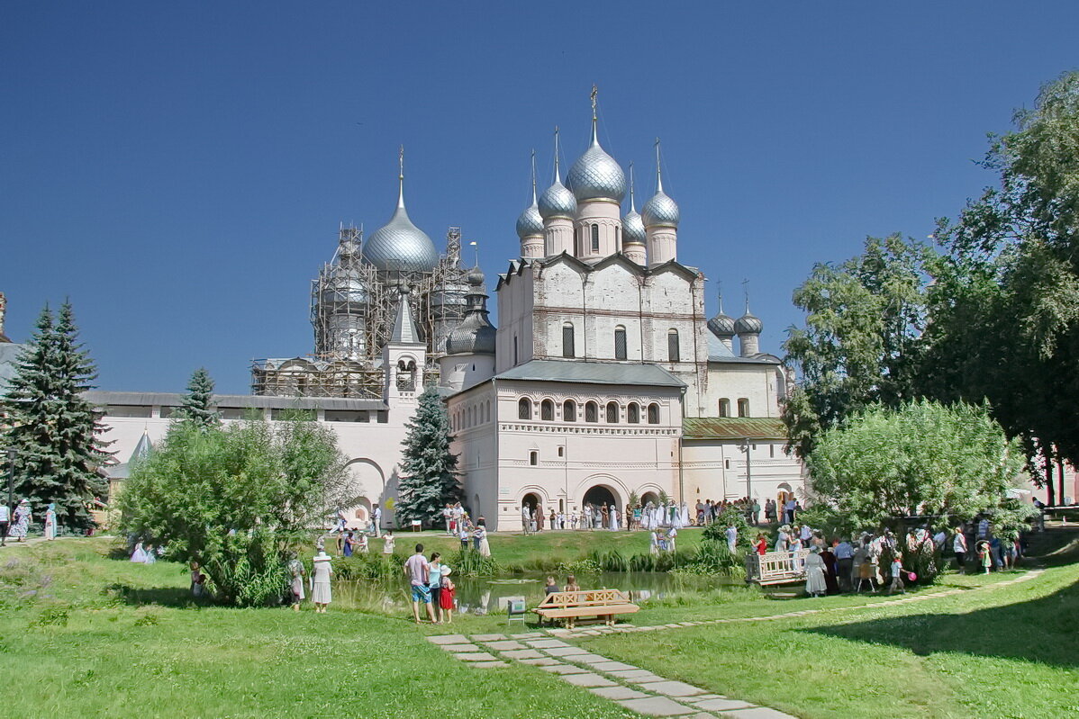 Год первого упоминания ростове великом. Город в Росси фото в 4 ура.