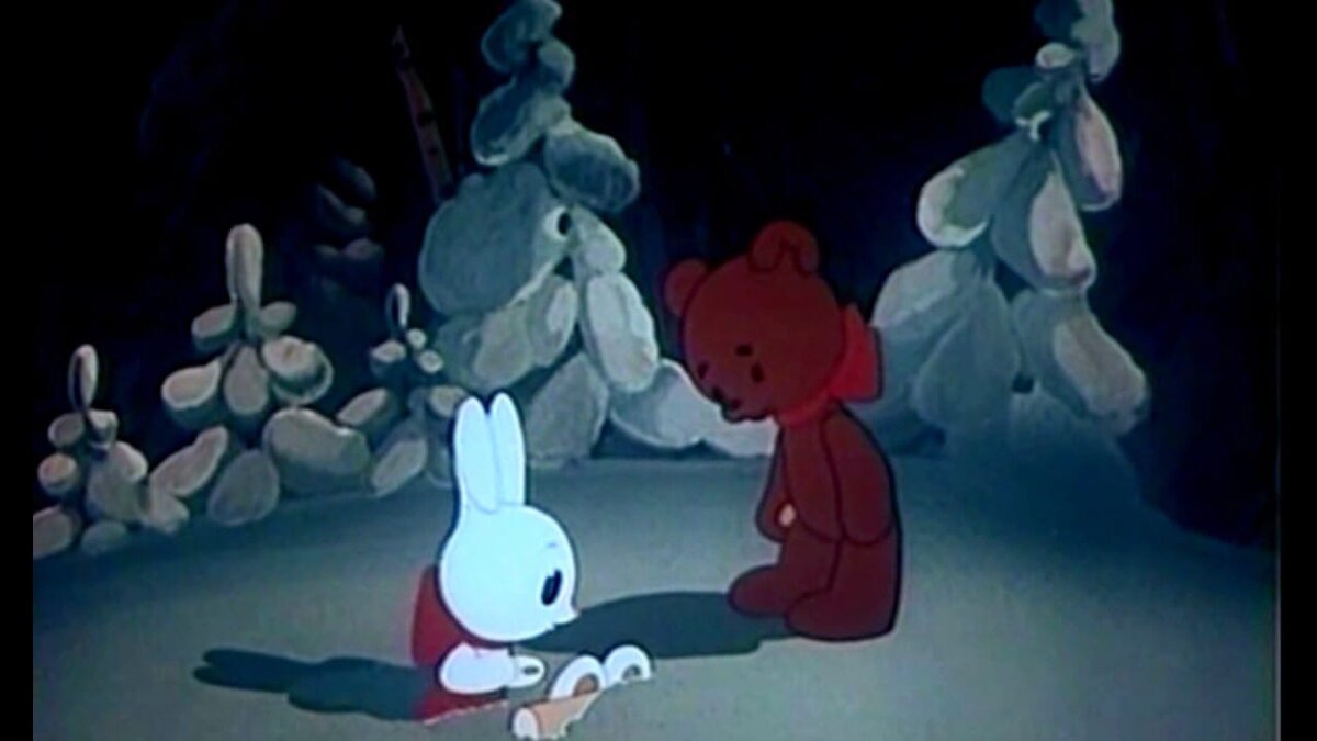 Когда зажигаются елки (20 мин) - очаровательные зайка и медвежонок - подарки для Люси и Вани вываливаются из мешка Деда Мороза и теперь пытаются попасть на утренник.