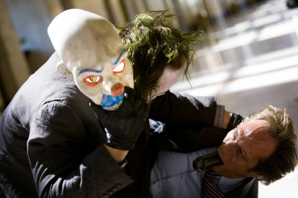 Кадр из фильма "Темный рыцарь".