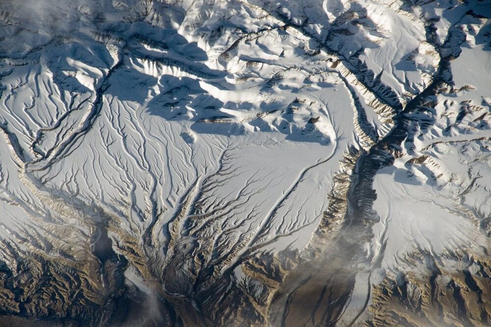 НАСА показало, как выглядят заснеженные Гималаи из МКС