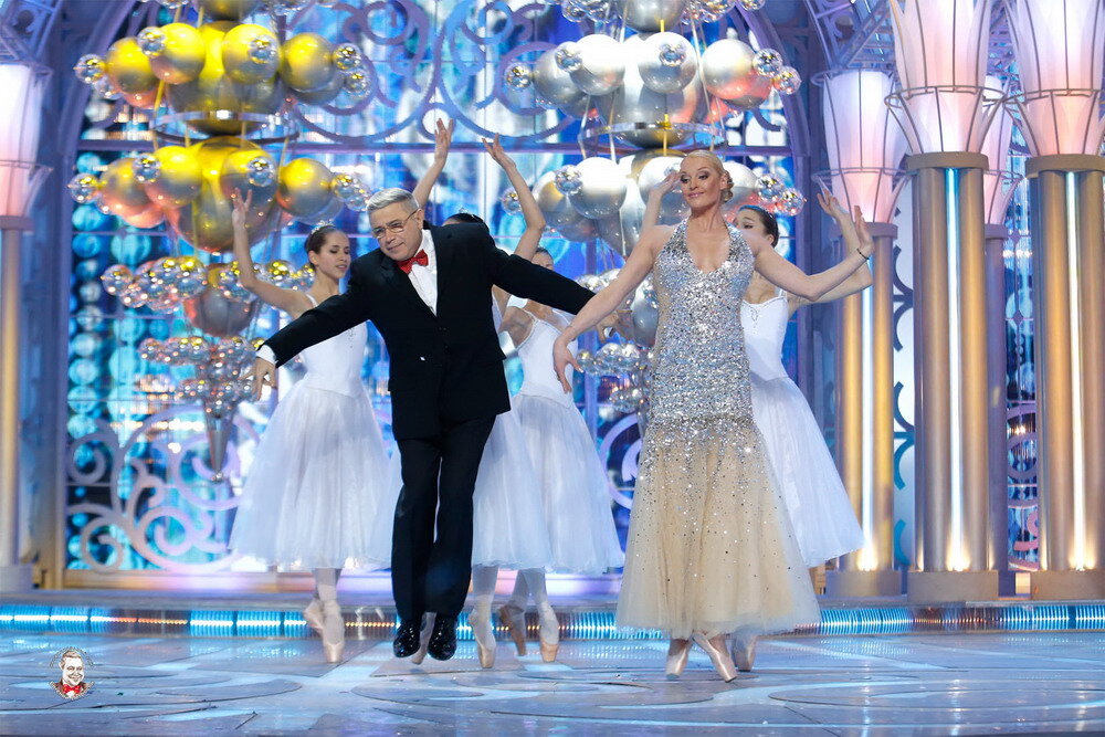 Голубой огонек 2022 галкин. Николай басков голубой огонек 2022. Малахов голубой огонек 2022. На каком канале будет не голубой огонек. Голубой огонёк телепередача.