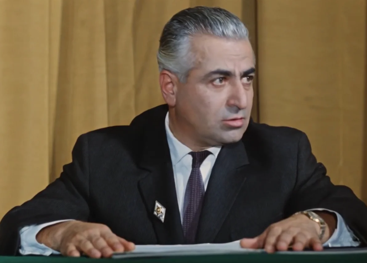 Кадр из фильма "Кавказская пленница, или Новые приключения Шурика"