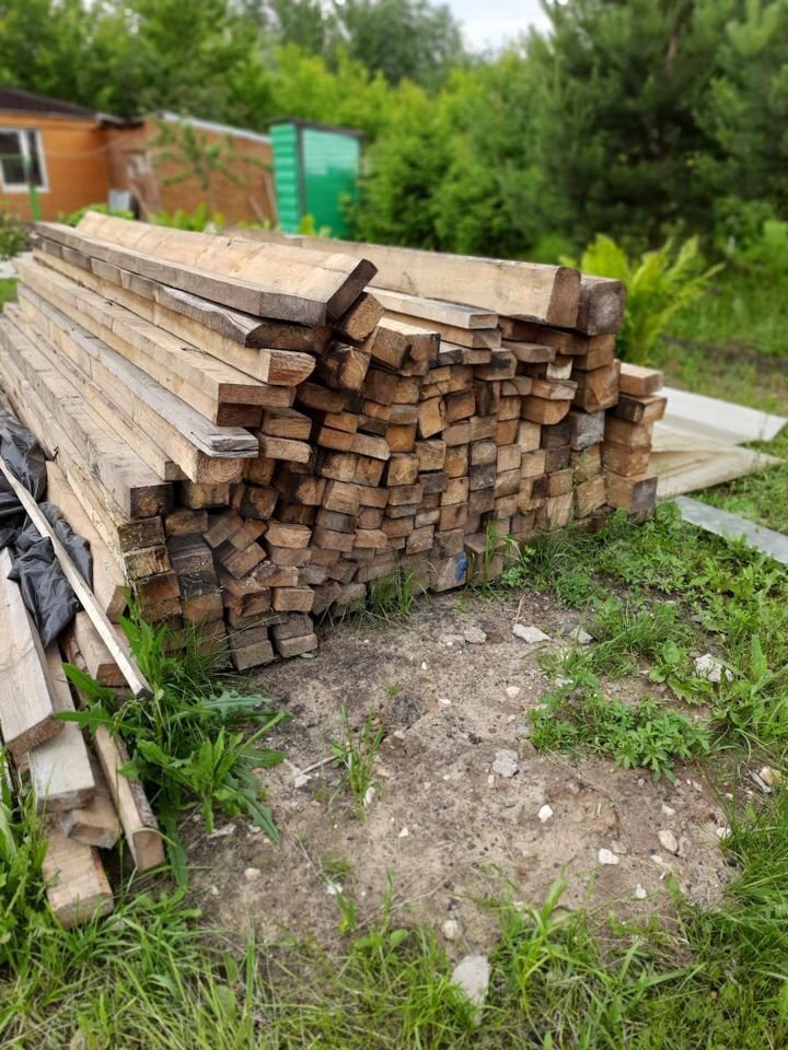 Фотографии из реальных объявлений на "Авито"