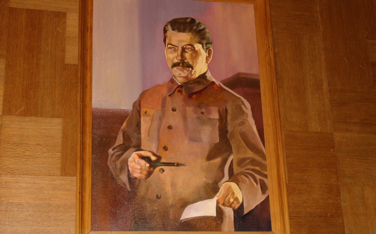 Сталин жил в нашей квартире