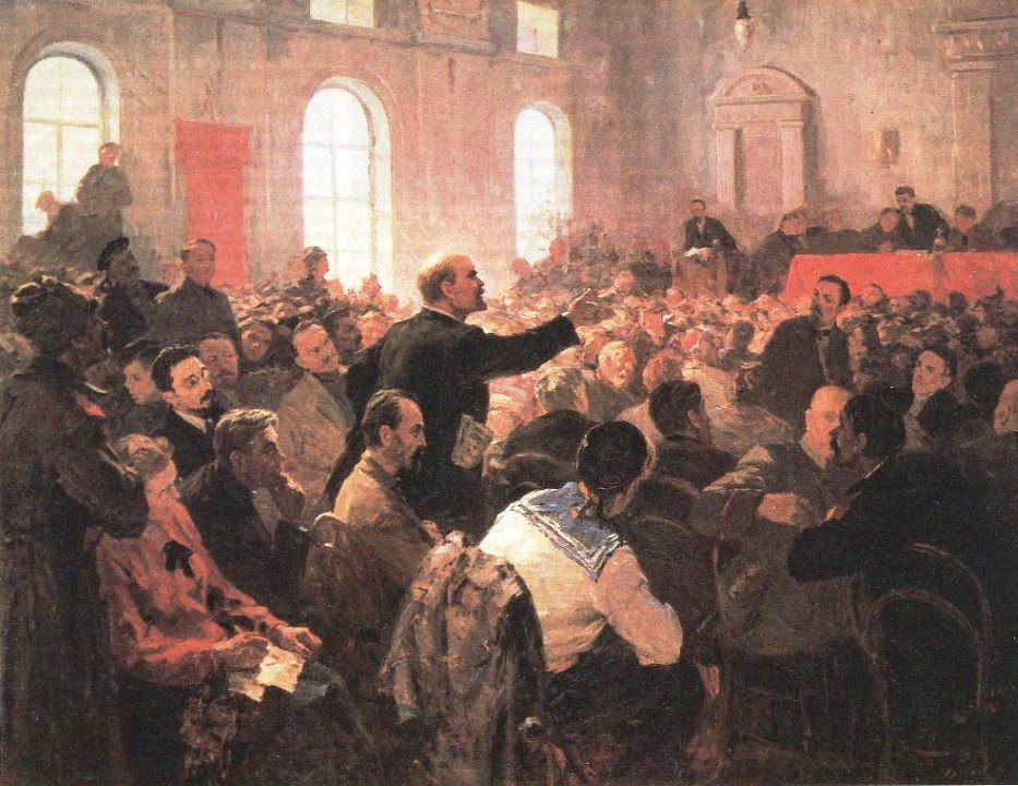 II Всероссийский съезд советов рабочих и солдатских депутатов. Выступление Ленина на 2 съезде советов картина. II Всероссийский съезд советов рабочих и солдатских депутатов фото. Ленин выступает перед рабочими.