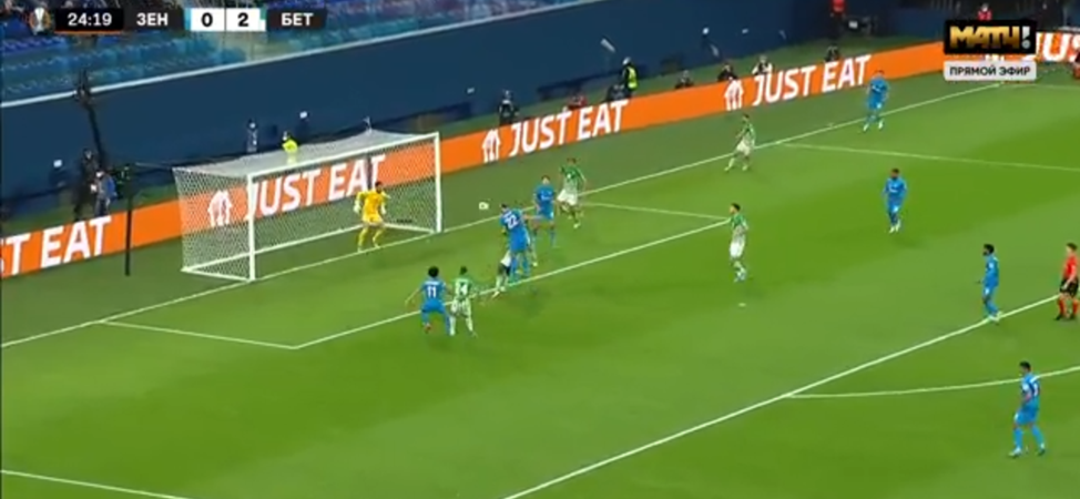 Дзюба забивает