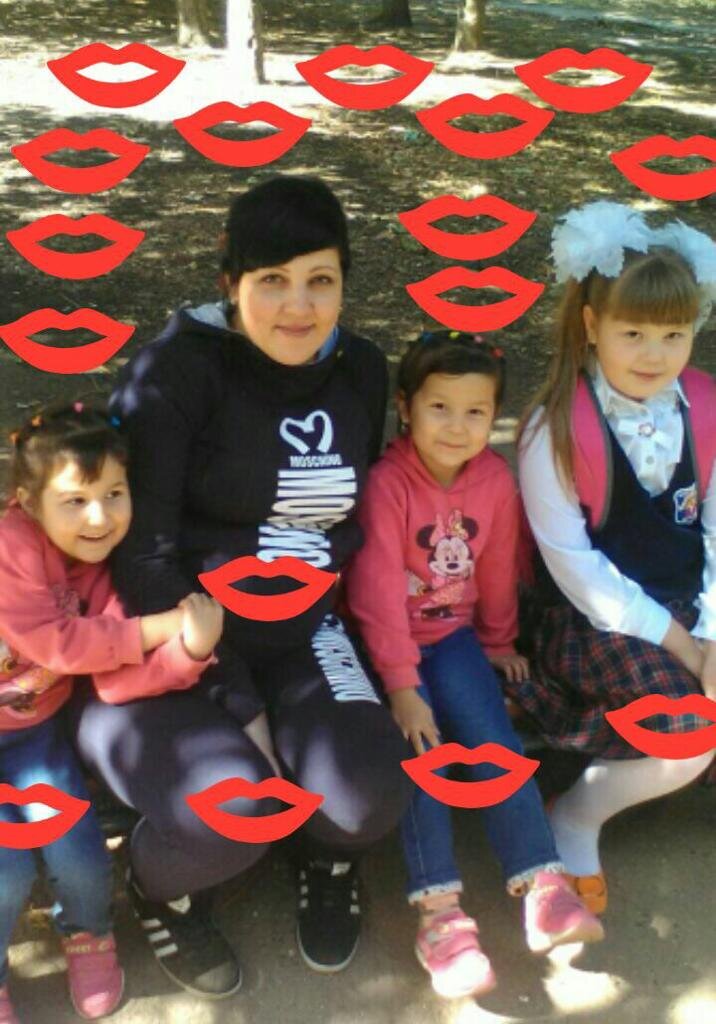 Мои 4 детей 2016 год , сын на подходе родов .