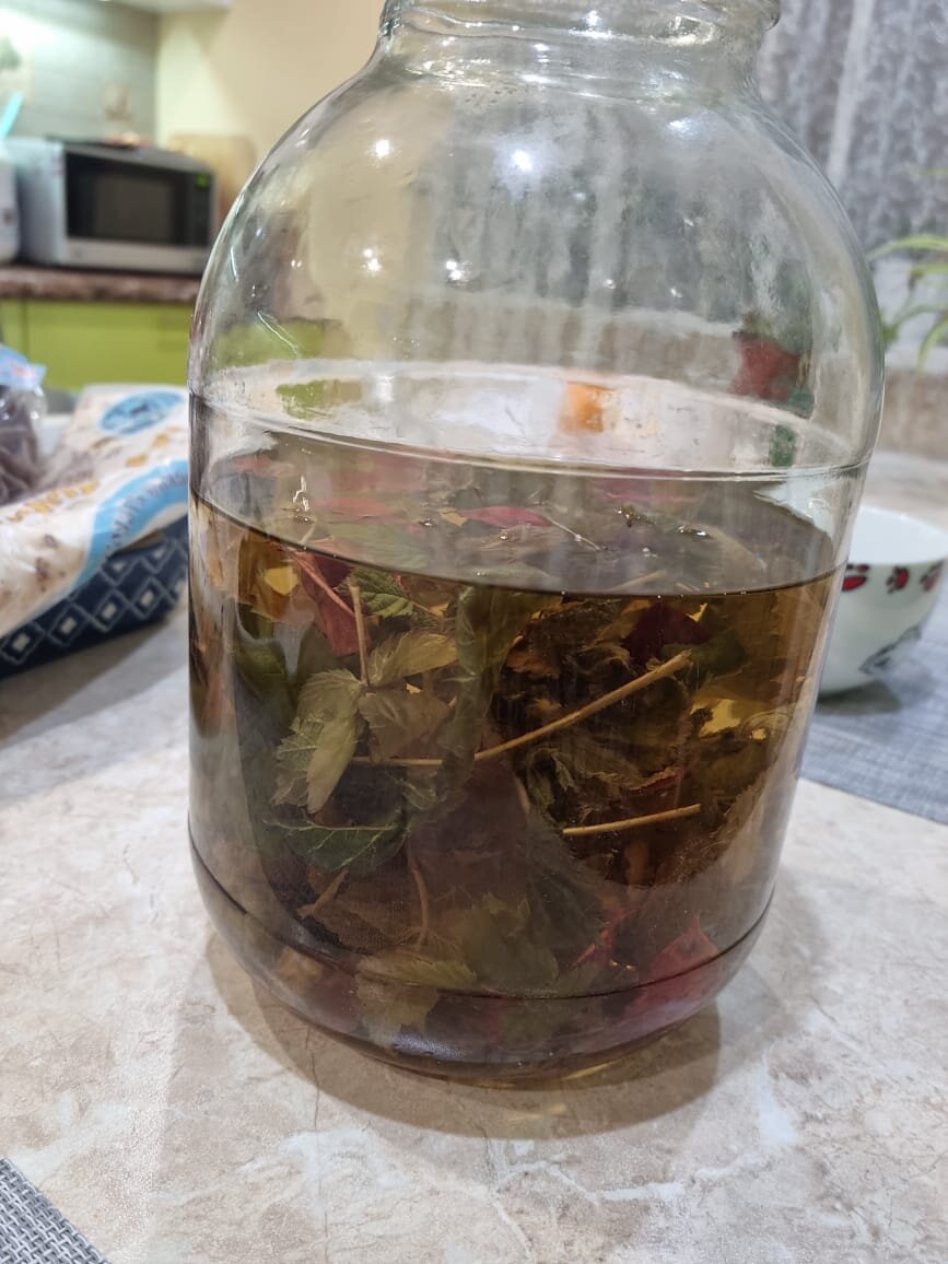 Как я и обещал, на моём Телеграмм-канале доступны  для скачивания книги с рецептами различных настоек