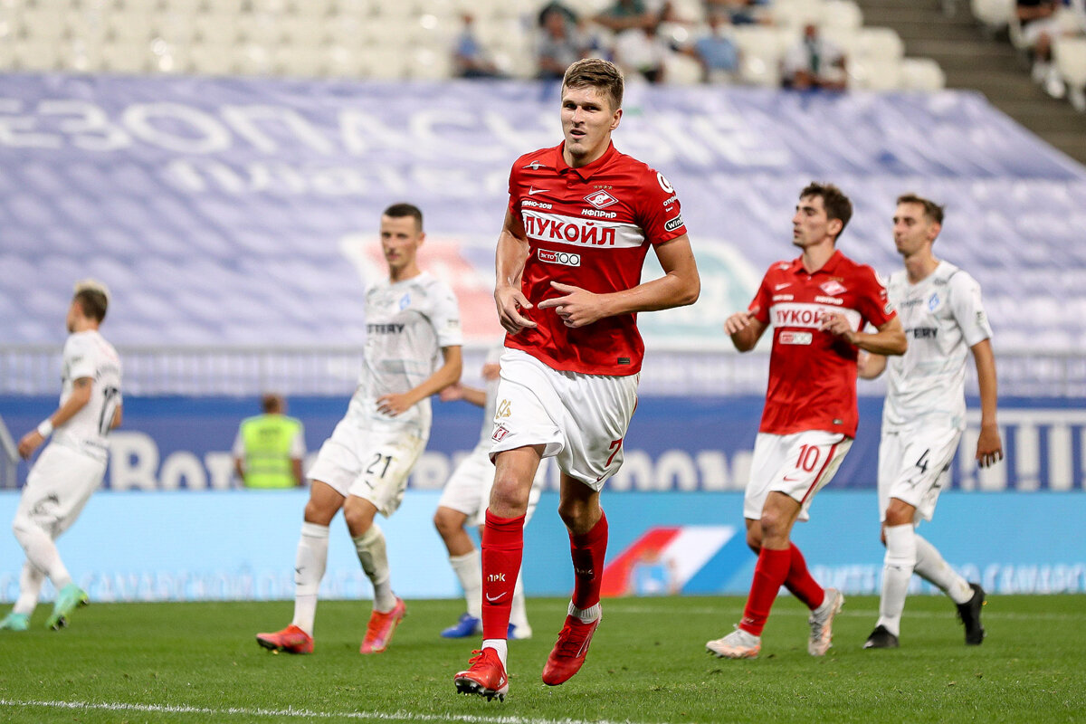 Александр Соболев стал главным героем матча