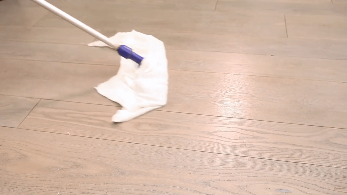 Правильный уход за паркетной доской