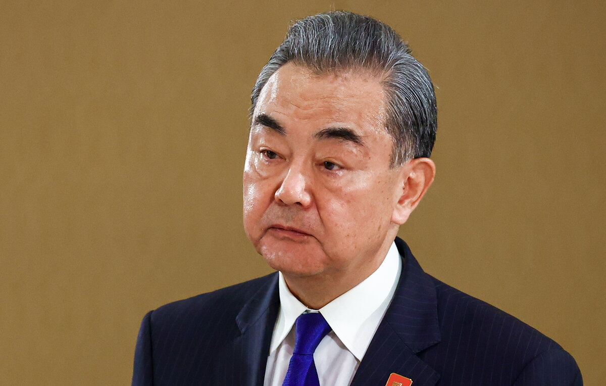    Глава канцелярии комиссии по иностранным делам Центрального комитета Компартии Китая Ван И  Пресс-служба МИД РФ/ТАСС