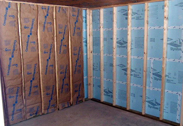 В отличие от  пенопласта, минвата не горючая, и в ней не заведутся грызуны