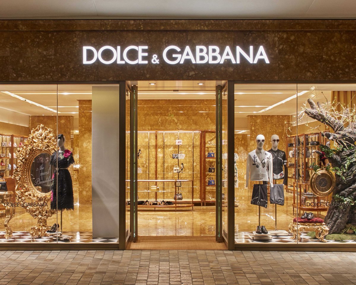 Dolce & Gabbana --- не дешевая одежда , но зато есть вязаный эксклюзив! |  Все о пряже из собачьей шерсти ! | Дзен