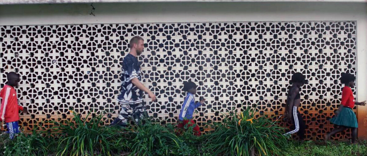 обложка. кадр из клипа