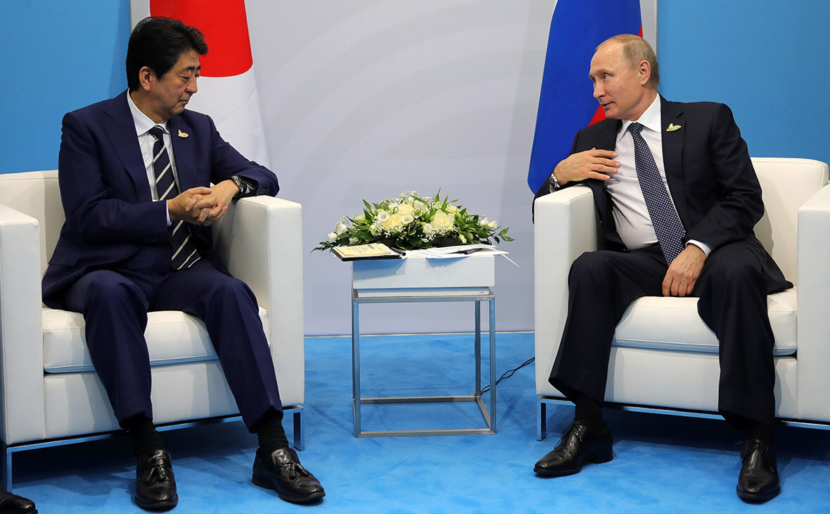 Переговоры Владимира Путина с японским премьер-министром Синдзо Абэ.