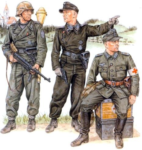 По середине офицер 1-го танкового полка 