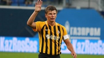 37-летний футболист в интервью для Youtube-канала «КраСава» отметил, что Кокорин является самым талантливым игроком своего поколения.
