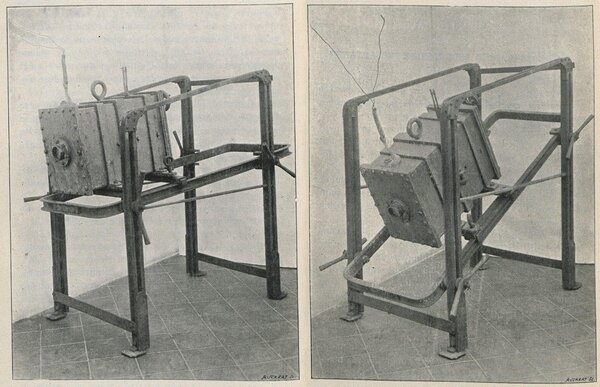 Подводная камера образца конца 19-го века. 