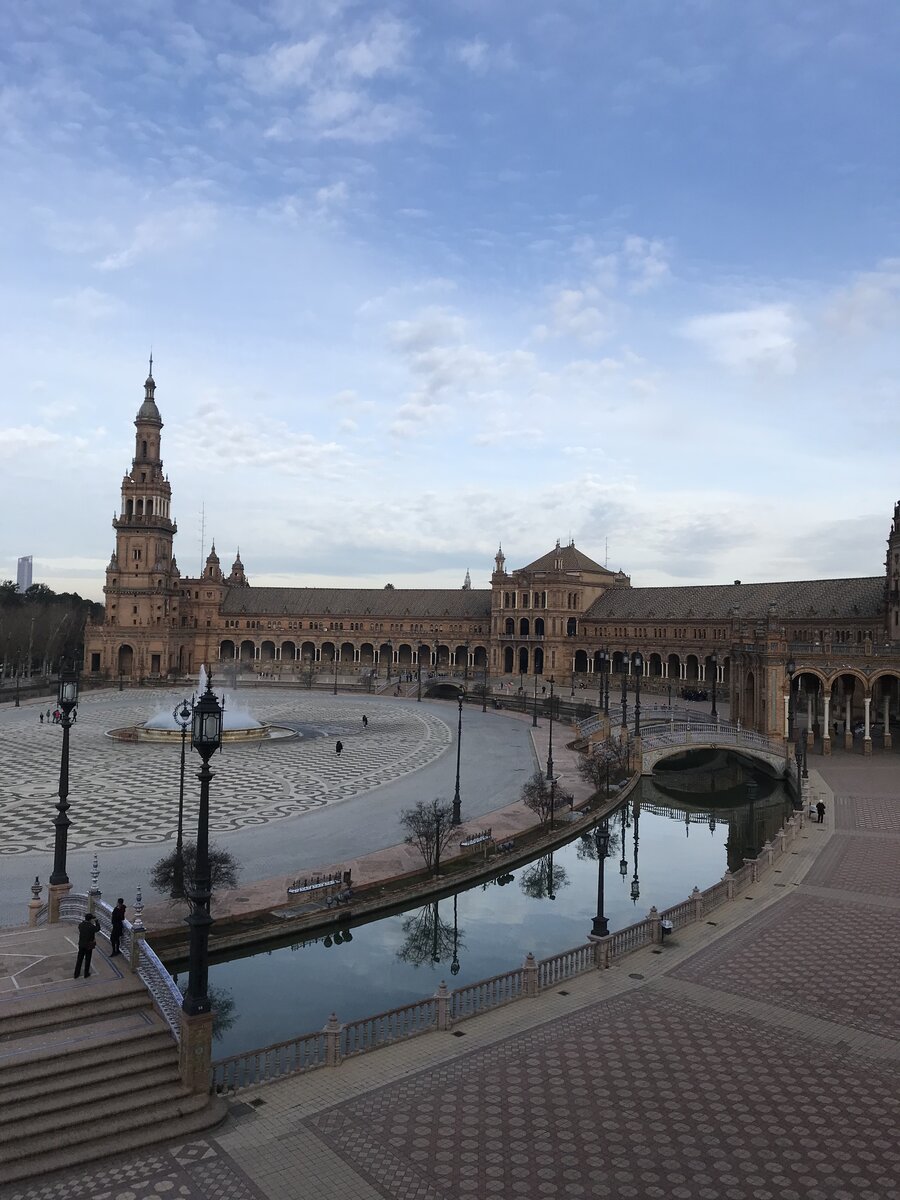 Площадь Испании в Севилье
