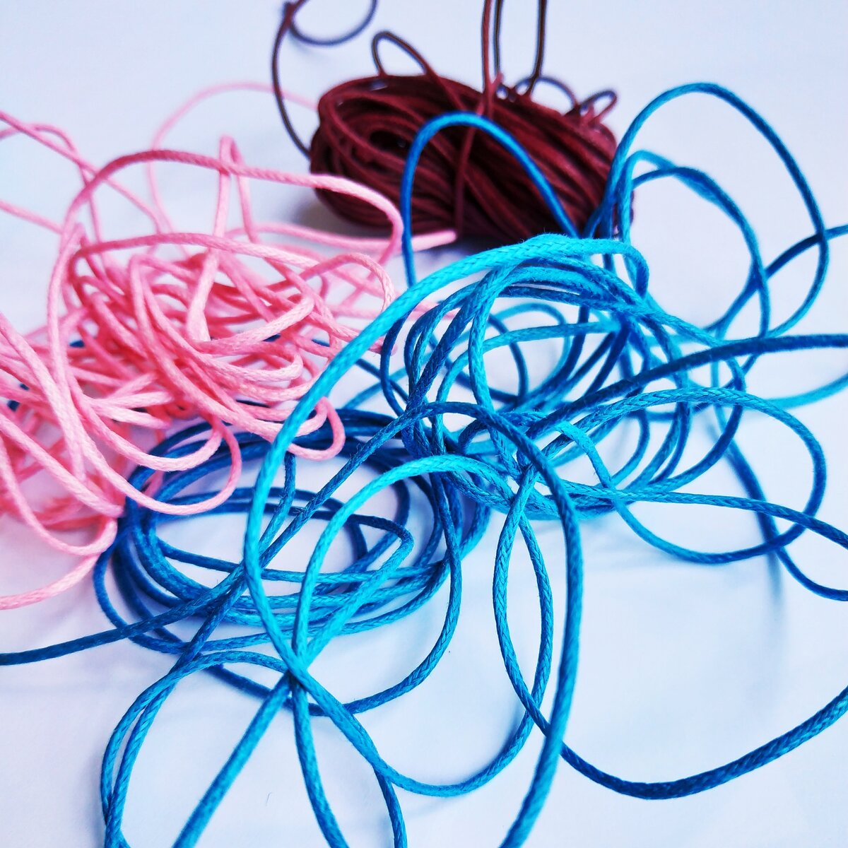 Изображение 1а - Примеры разноцветных шнуров