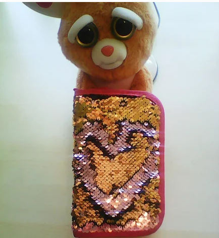 спрос на такие пеналы был очень хороший