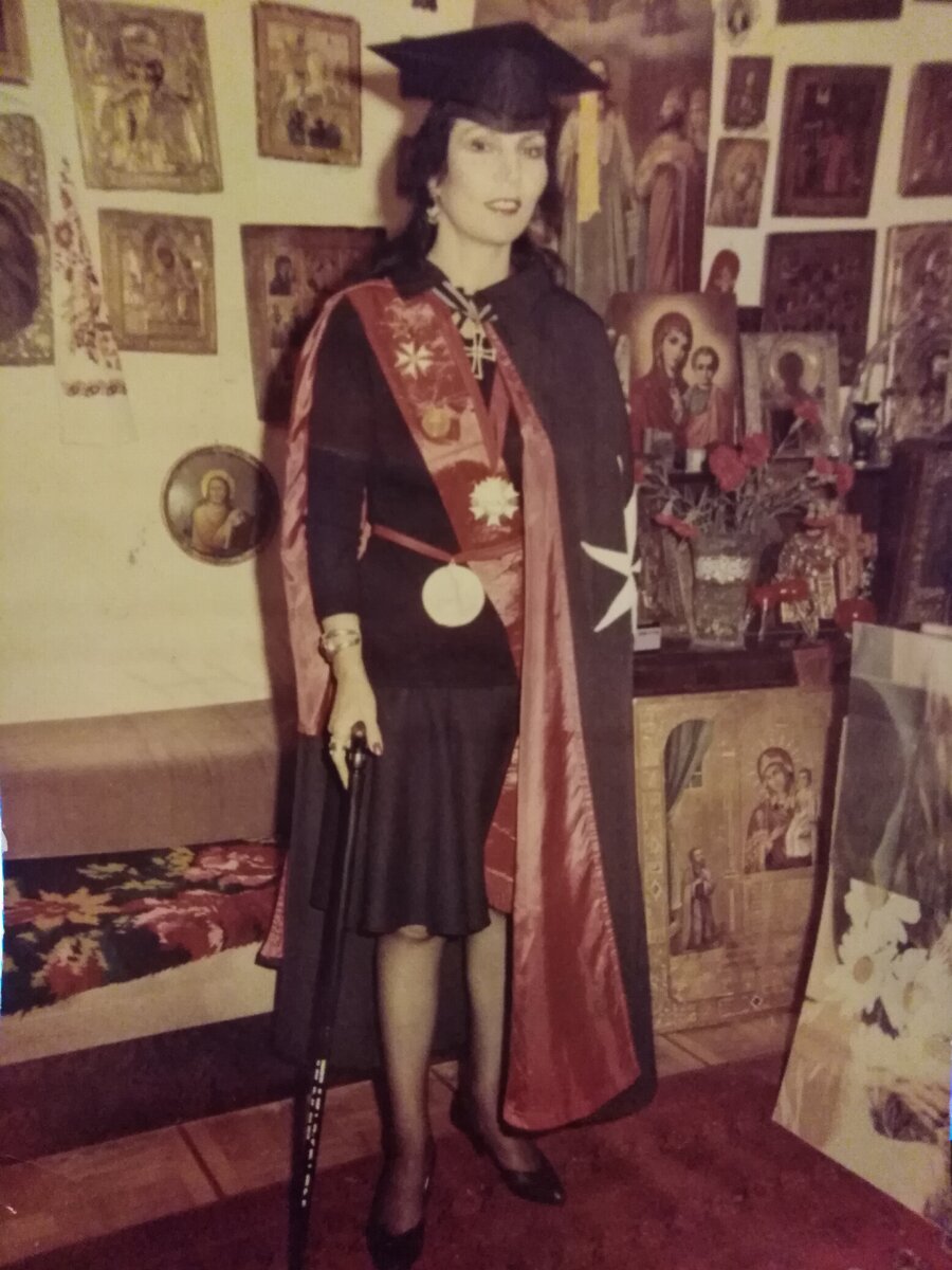 Целительница с моего фото. 1990 год