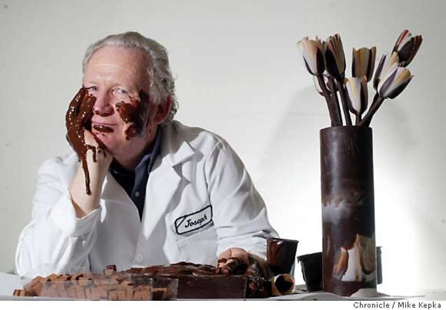 Самая сладкая работа. Фотография из интернет источника.