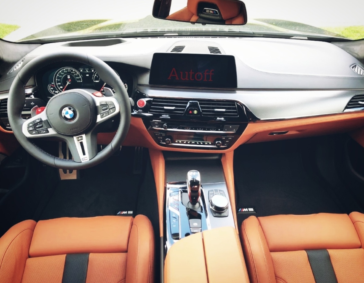 новинки из мира авто, обновлённый салон BMW  