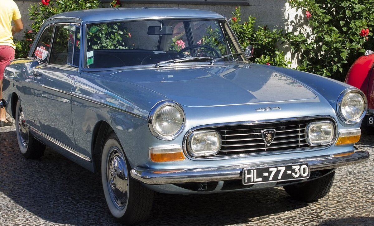 Peugeot 404 Coupe (1963-69): Симпатичный и довольно редкий 