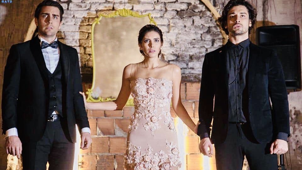 ясин госпожа фазилет. госпожа фазилет ее дочери 30. фазилет. турецкий сериал госпожа фазилет. госпожа фазилет и ее дочери 30 серия.