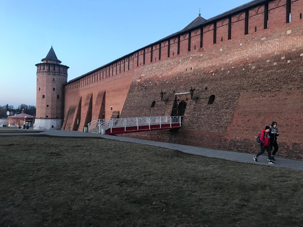 КРЕМЛЬ в Подмосковье который старше и гораздо выше Московского Кремля - где  он? | brusque | Дзен