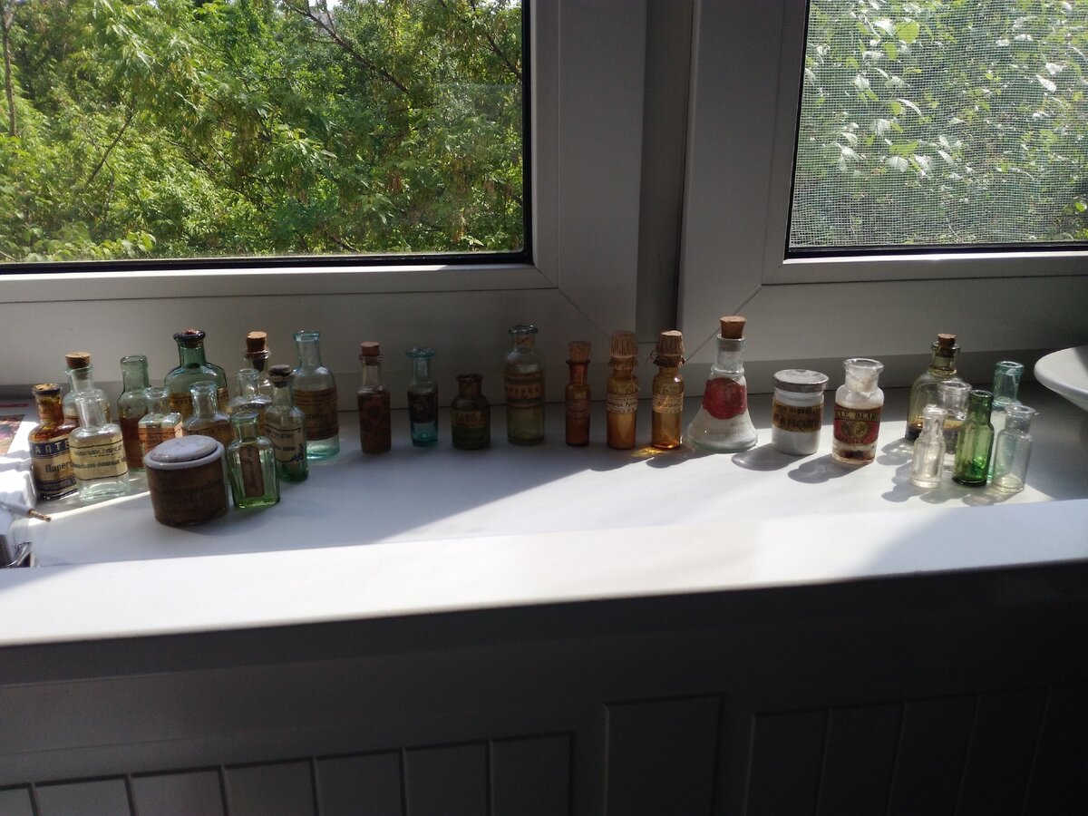 Личное фото. Все содержимое ящика.