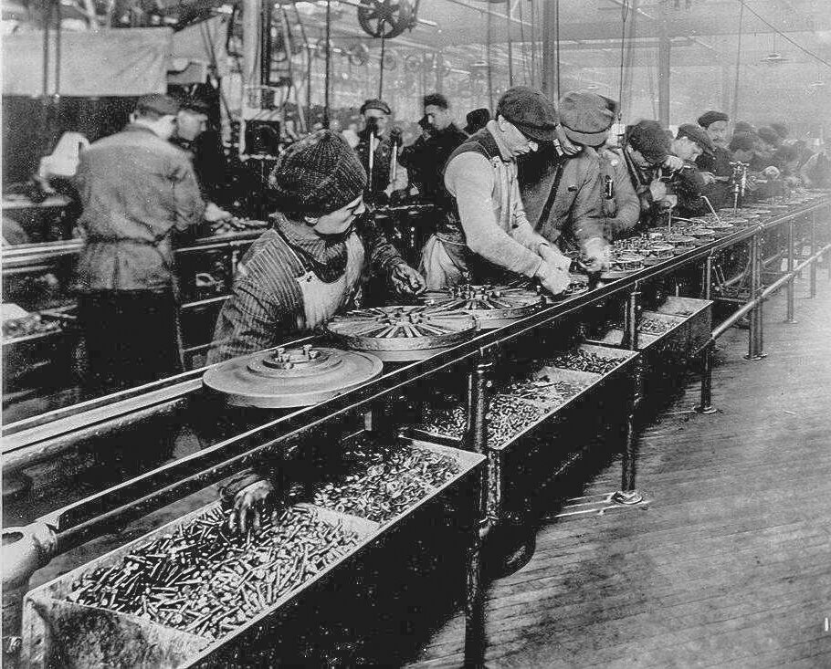 Конвейерное производство, 1913 год, Генри Форд 