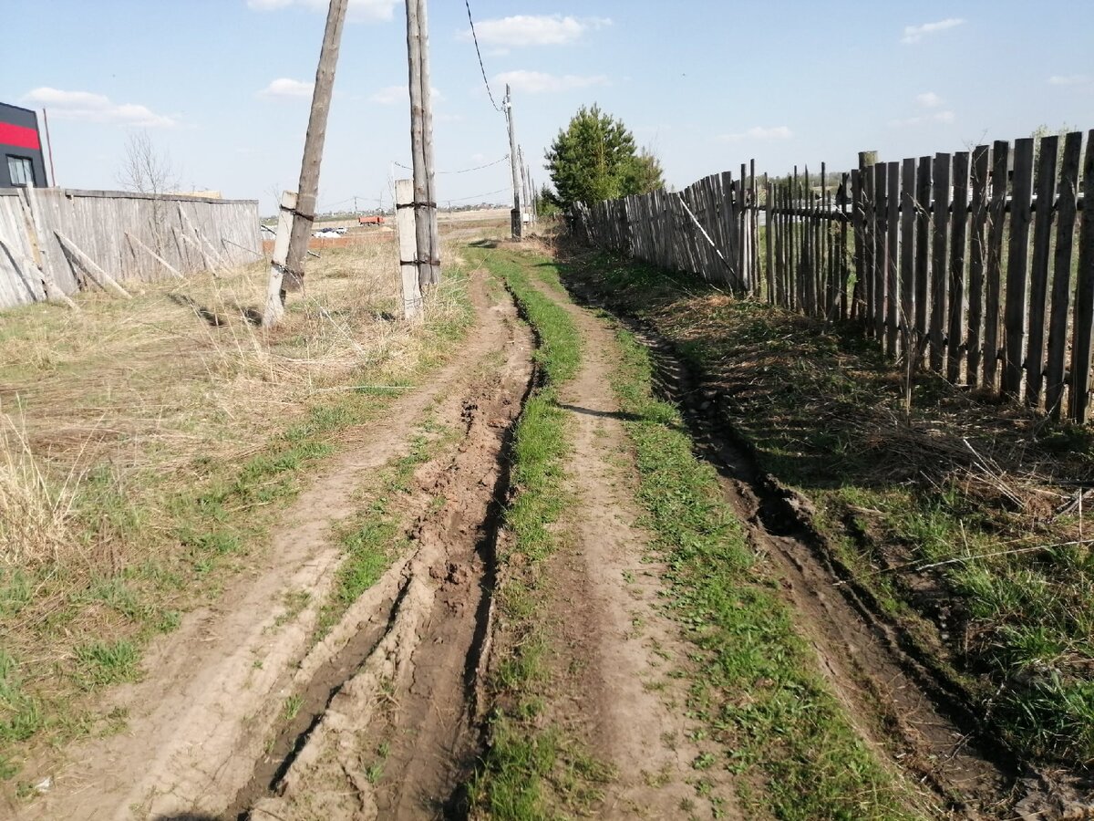 Ширина дороги не достигает даже минимальных норм