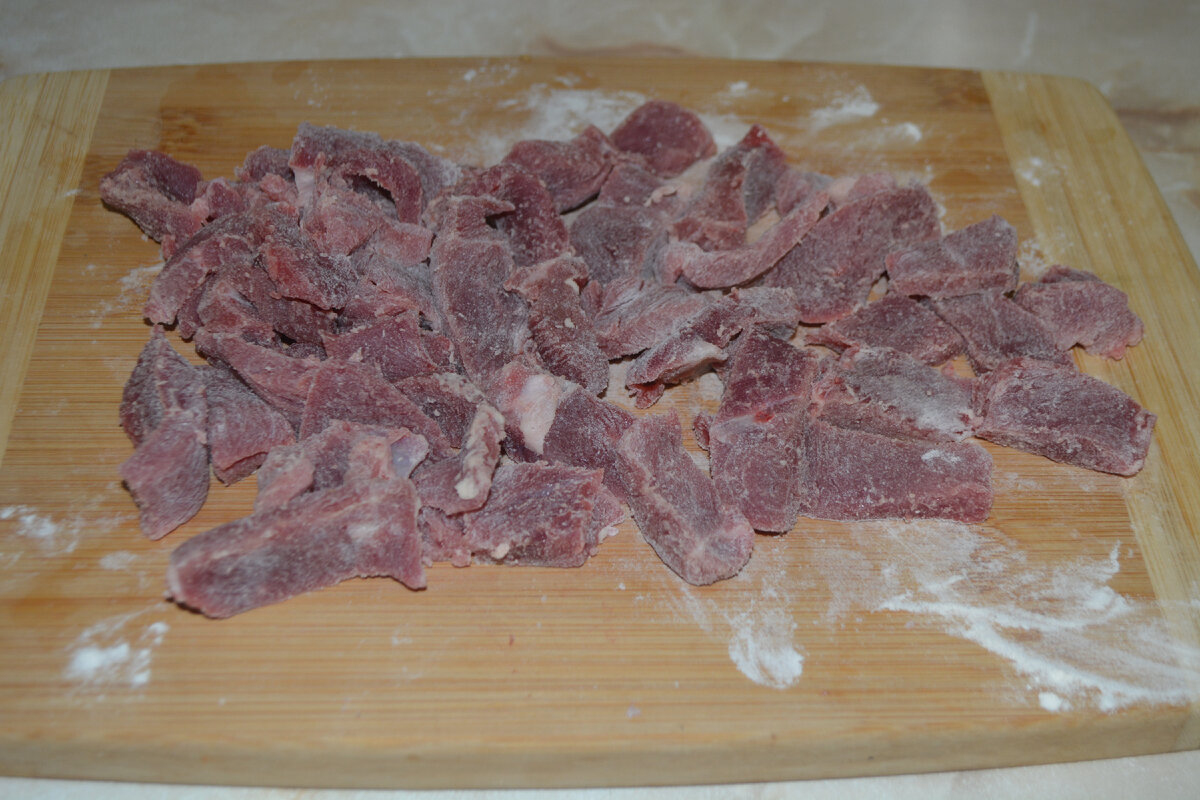 Азу по-татарски с солеными огурцами из говядины, один из вариантов рецепта